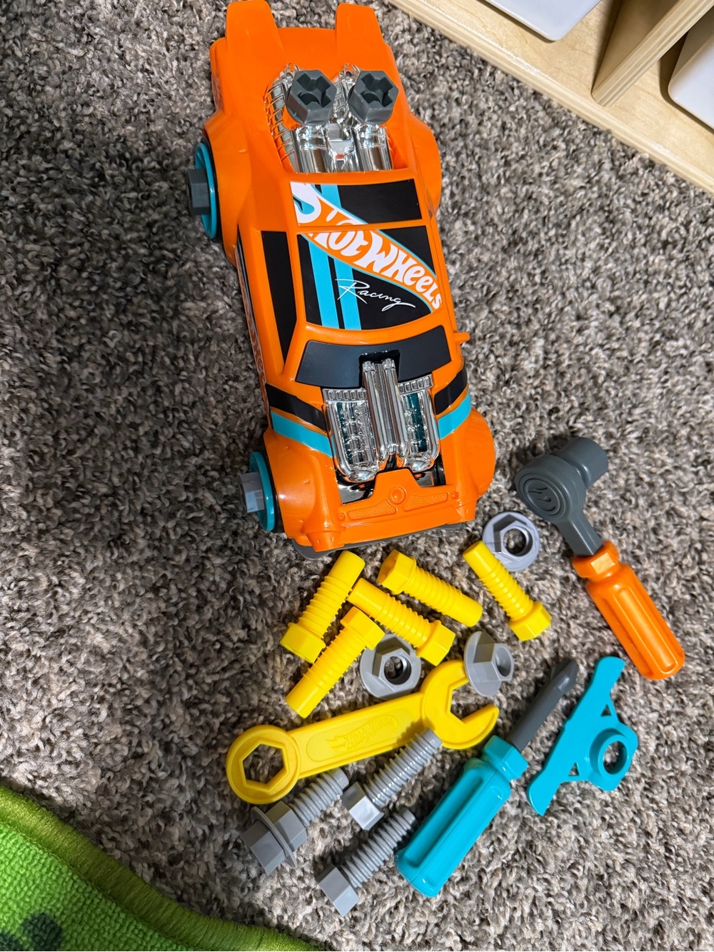 Orange hot wheel Toy with Tools you can take apart Everything